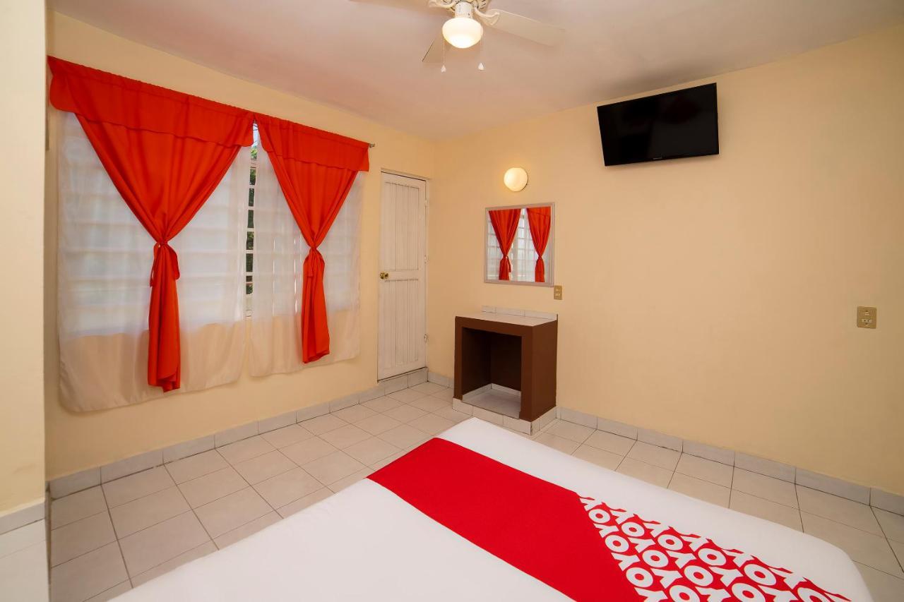 Oyo Hotel Jardin Carpio Ακουασκαλιέντες Εξωτερικό φωτογραφία